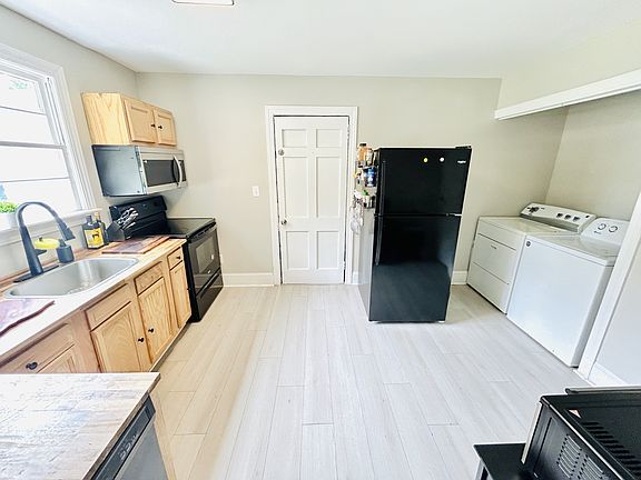 4th image of 1102 Rumar St