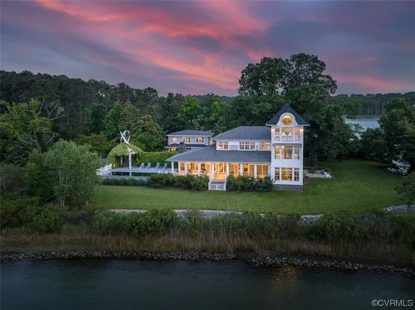111 Dymer Beach Dr, White Stone, VA 22578