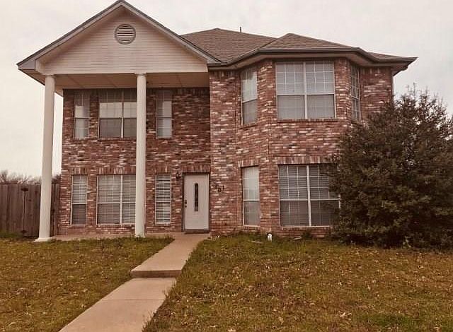 1st image of 401 Grant Dr