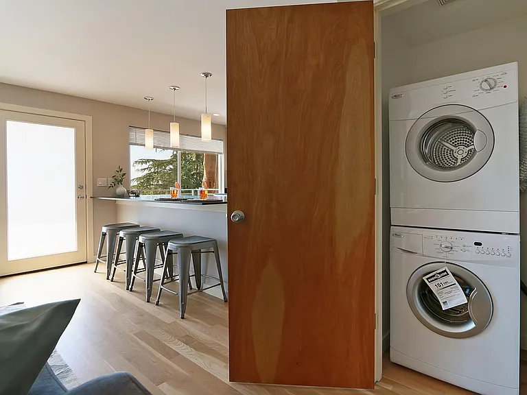 Washer/Dryer Closet