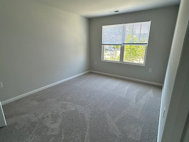 103 Bedivere Ln — Photo 13