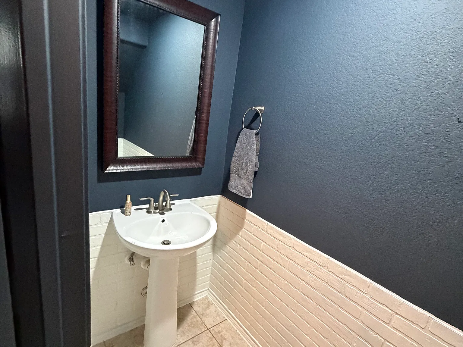 3 bed, 2.5 bath, 1652 sqft, $2,250 — Photo 3