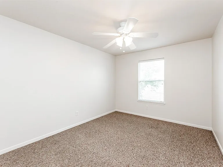 24515 Cornell Park Ln — Photo 22