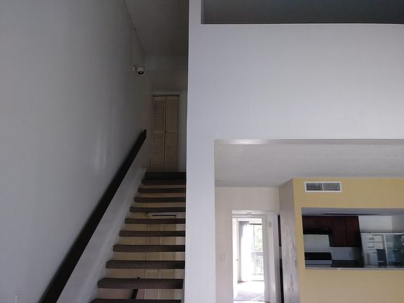3rd image of 609 Belltower Ave APT A
