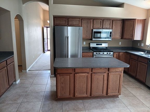 3rd image of 1011 Blue Sage Rd NE