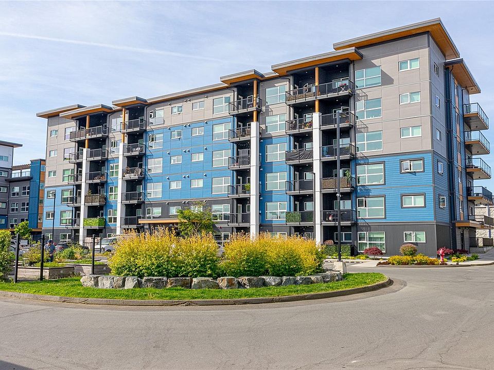 1st image of 2465 Gateway Rd #301