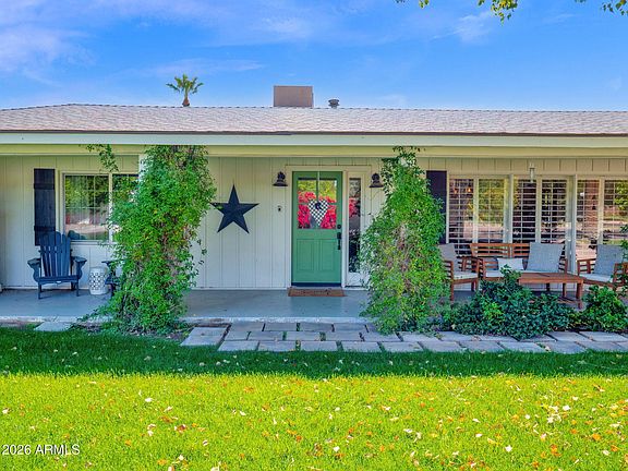 2nd image of 223 W AUGUSTA Avenue