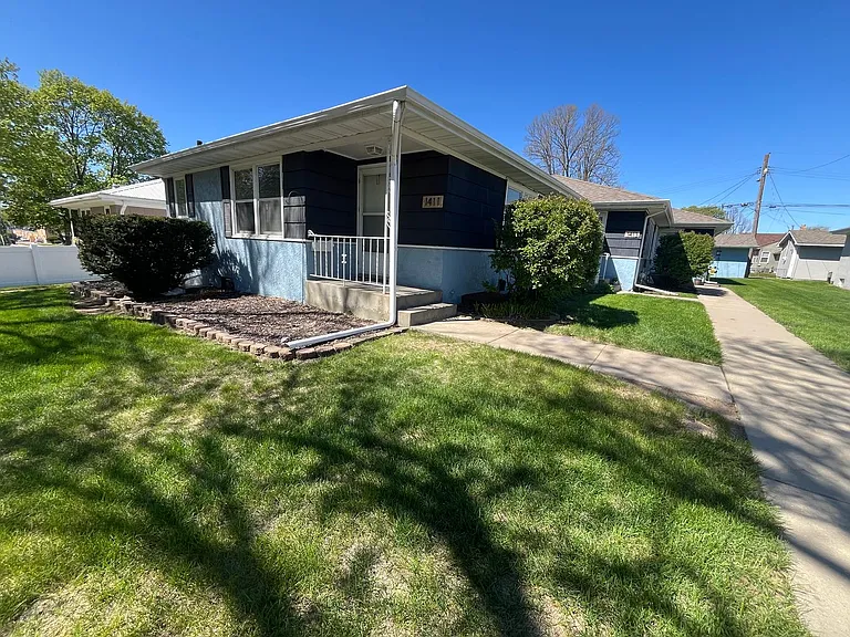 1411 S Willow Ave — Photo 1