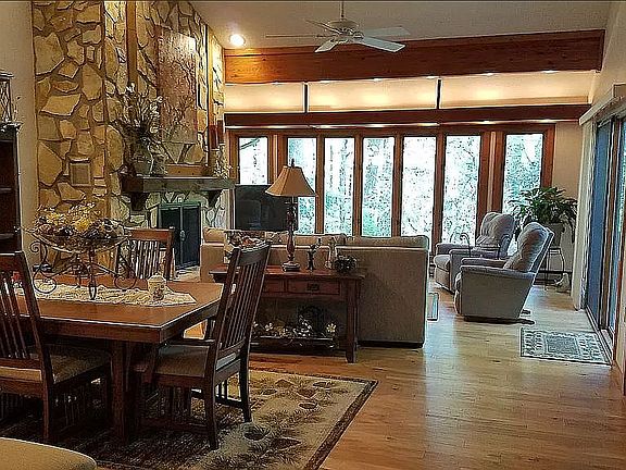 4th image of 119 Highlands Manor Ct #204