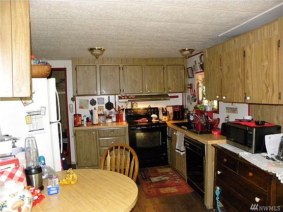 2nd image of 1321 NE Tahuya River Dr