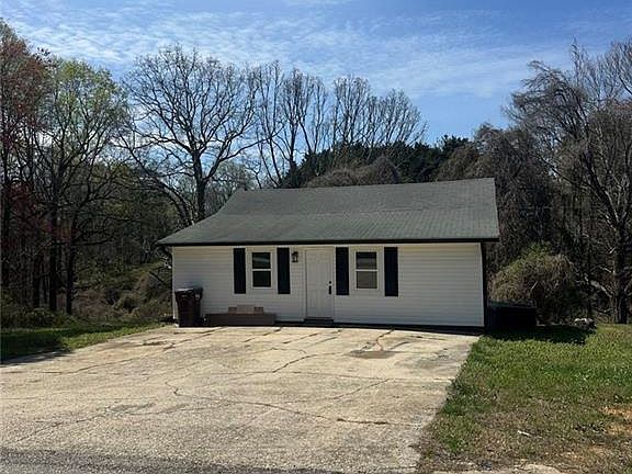 2nd image of 2403 Apple Pie Ridge Rd