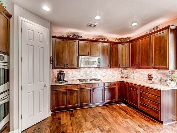 5th image of 4545 S Monaco St Unit 323