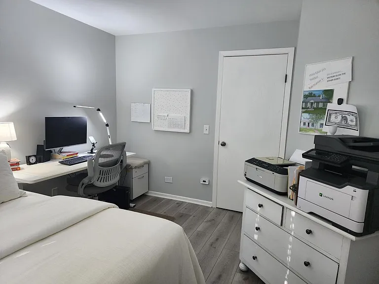 Raymond Dr — Photo 18