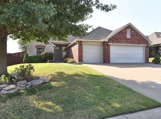 7511 E Jackson Pl, Broken Arrow, OK 74014