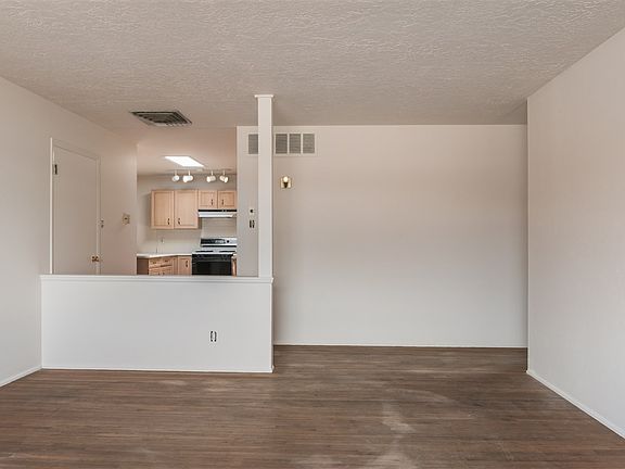 5th image of 1012 Camino Redondo