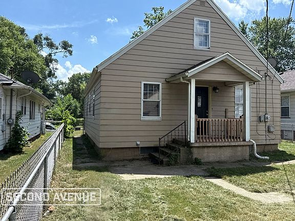 3rd image of 1521 E Donald St