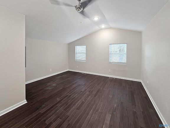 4th image of 674 Harvest Rd