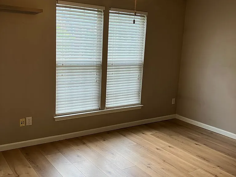 17730 Delmas Dr — Photo 14