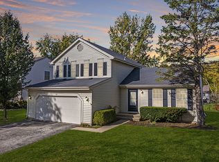 115 W Harbor Dr, Lake Zurich, IL 60047