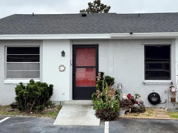 15 Lake Villa Way, Kissimmee, FL 34743