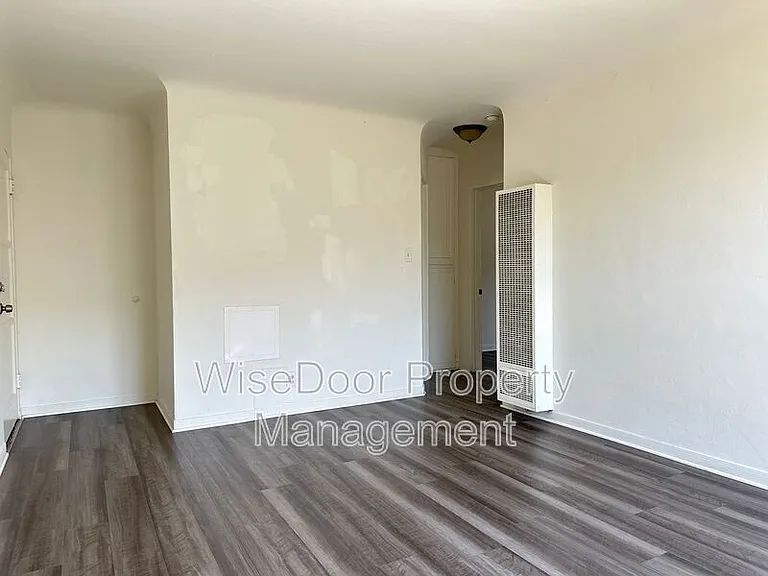 3852 1/2 City Terrace Dr — Photo 5