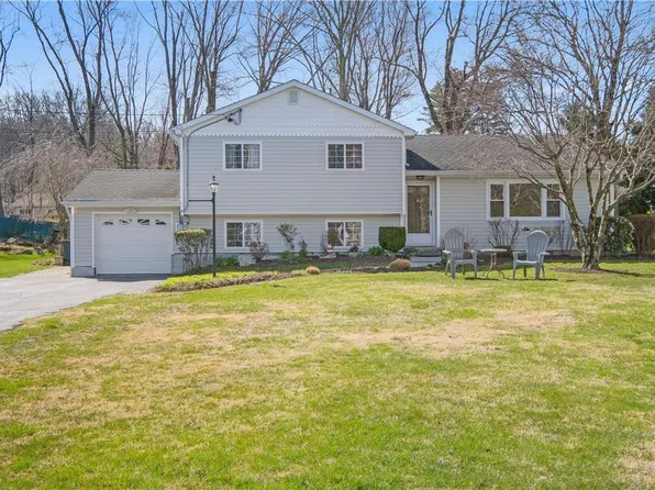 1341 Lynn Court, Yorktown Heights, NY 10598