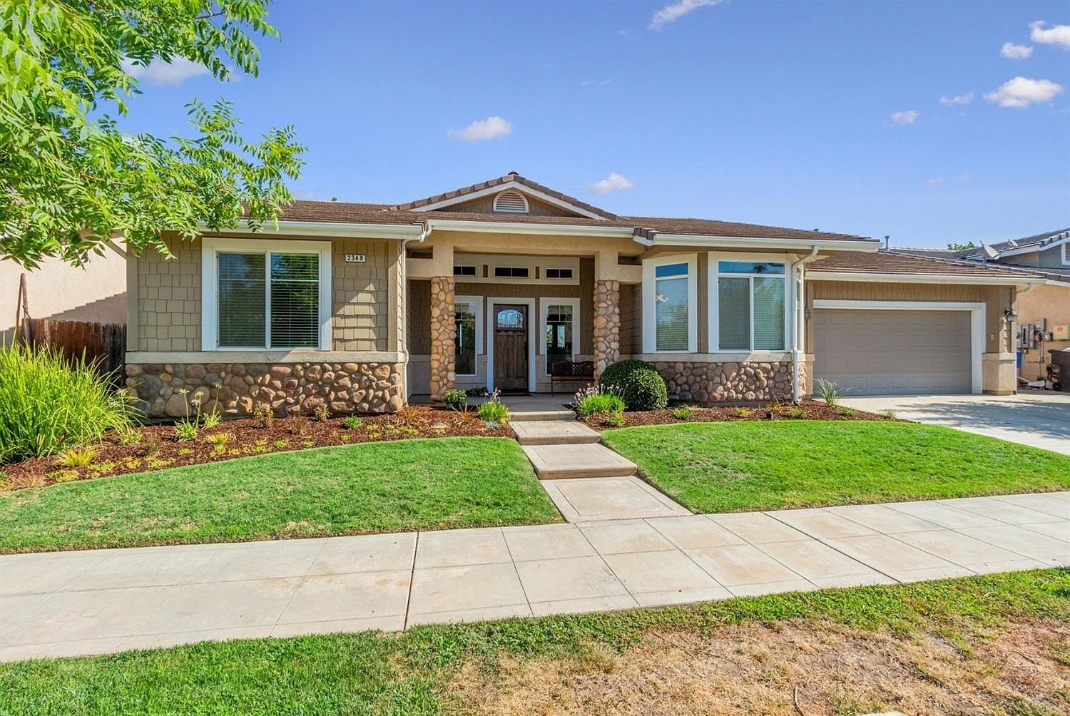 2348 E Evening Glow Ave, Reedley, CA 93654 Zillow