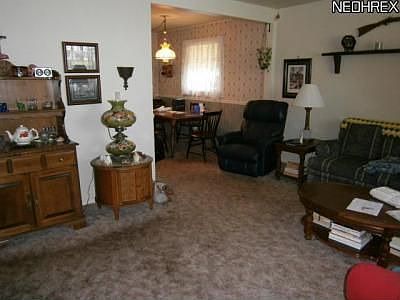 3rd image of 1735 Lealand Ave