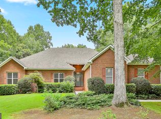 165 Hideaway Dr, Fayetteville, GA 30215
