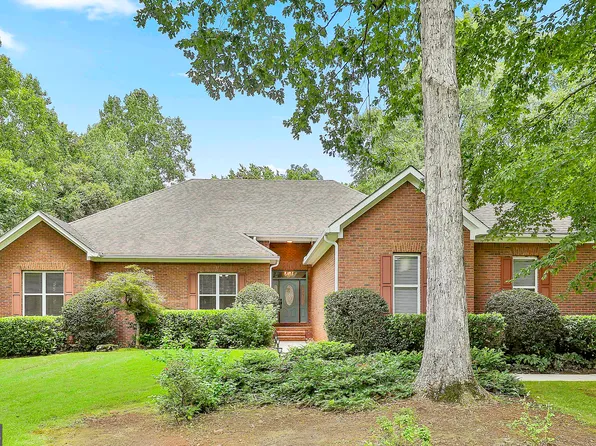 165 Hideaway Dr, Fayetteville, GA 30215