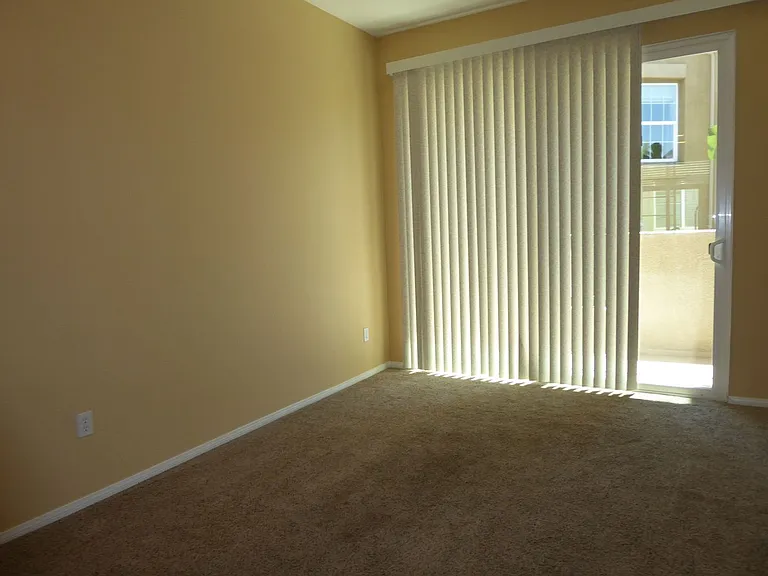 705 Hatfield Dr — Photo 9