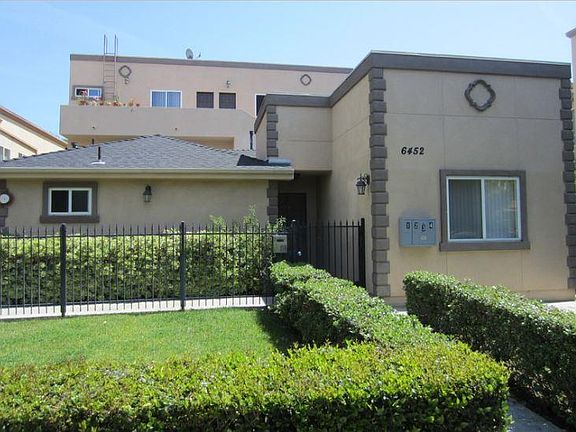 2nd image of 2-6452 Woodley Ave #2