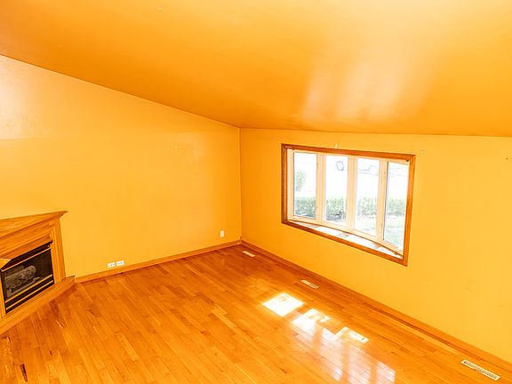 4th image of 145 Madera Cir