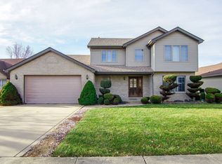 158 Lake Hill Dr, Steger, IL 60475