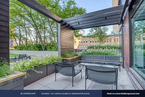 Rented by The Blueground | media 122