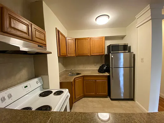 Rented by Urban Real Estate Property Group Inc | media 12