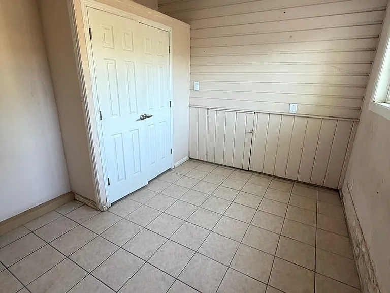 625 E Wilmington Ave — Photo 31