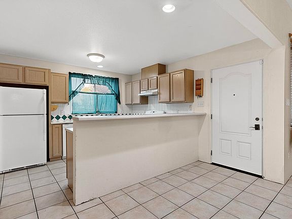 3rd image of 1534 Calle Angelina