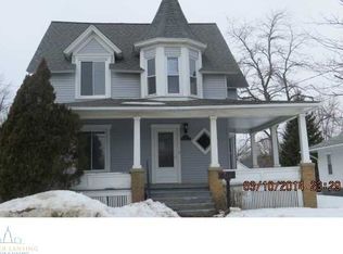 828 S Washington St, Owosso, MI 48867