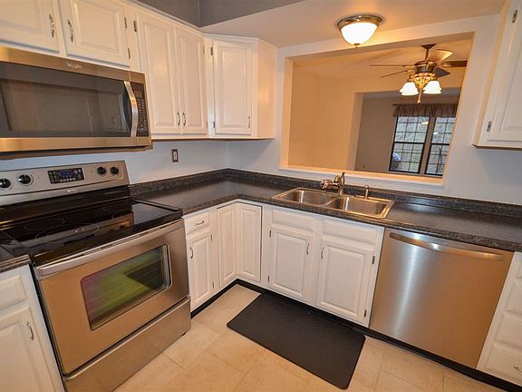 5th image of 1574 Shady Cove Ln