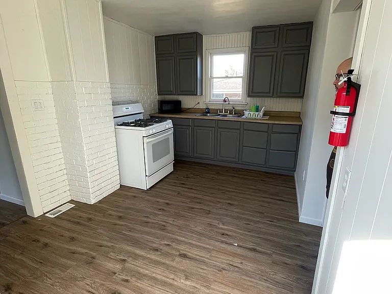 Shared kitchen with house