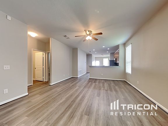 3rd image of 12315 Skyview Amber Ct