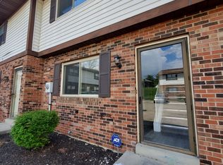 2065 Woodtrail Dr APT 26, Fairfield, OH 45014