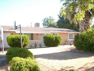 20666 Sitting Bull Rd, Apple Valley, CA, 92308