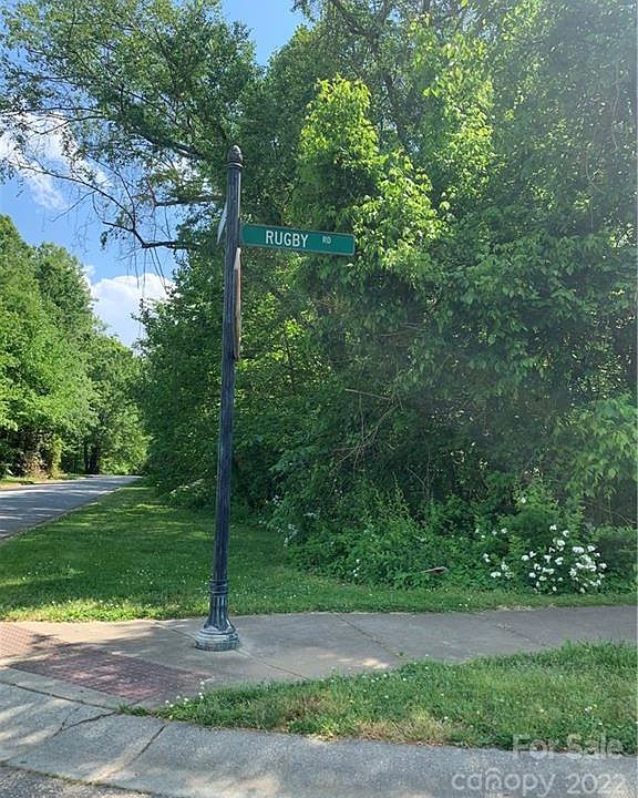 2nd image of 417 Rugby Rd