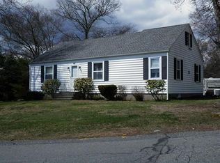 708 Hailes Hill Rd, Swansea, MA 02777