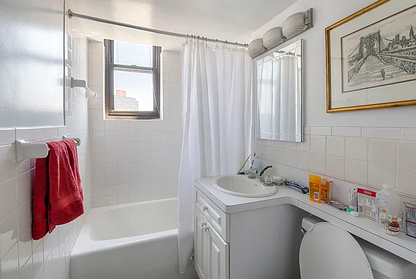 Rented by Douglas Elliman | media 8