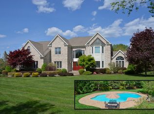 3 Lexington Ct, Mendham, NJ 07945