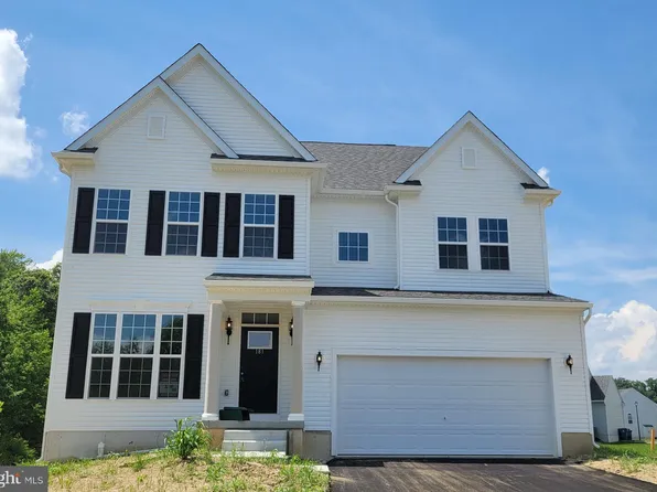 181 Arrowood Dr, Smyrna, DE 19977