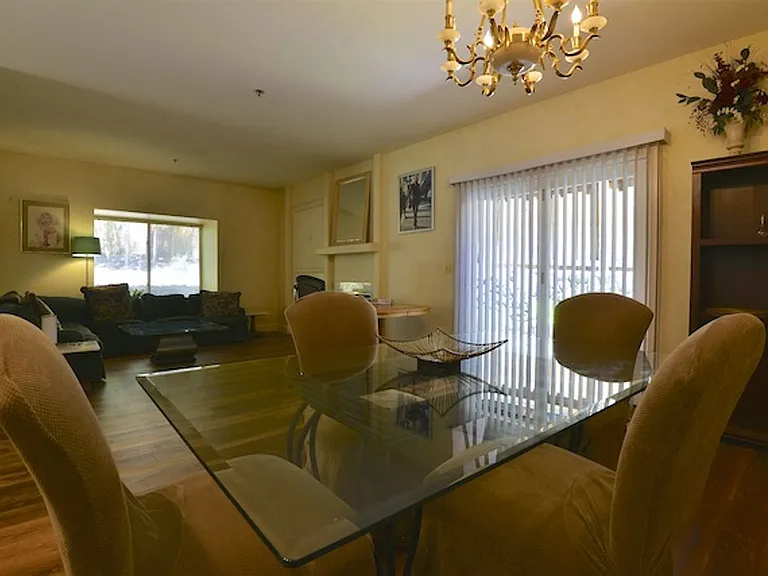 120 Country Club Dr #60 — Photo 4